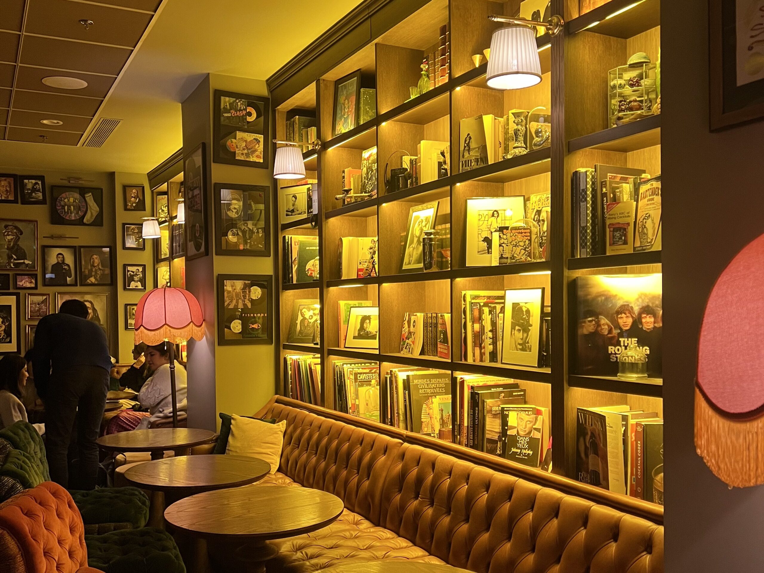 Événement Martin Montcel | Un Afterwork d’exception au New Rose organisé par notre Agence Martin Montcel ! Événement Martin Montcel | Un Afterwork d’exception au New Rose organisé par notre Agence Martin Montcel !